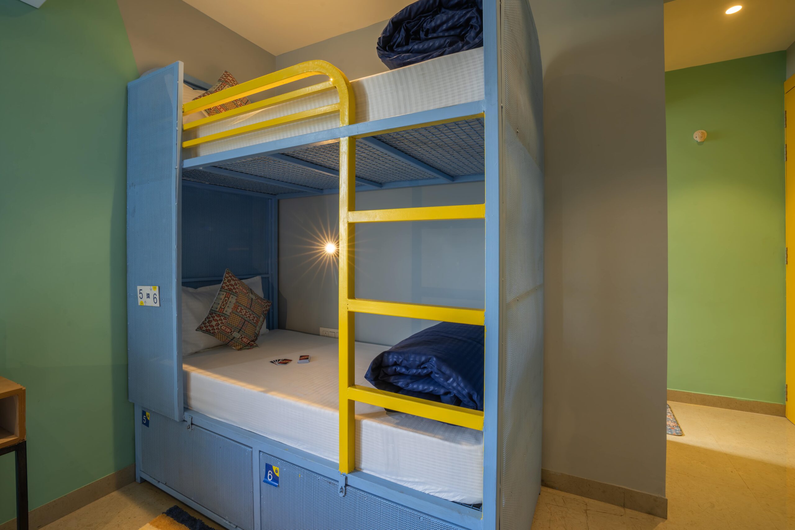 6-Bed-Mixed-Dormitory-Jaipur