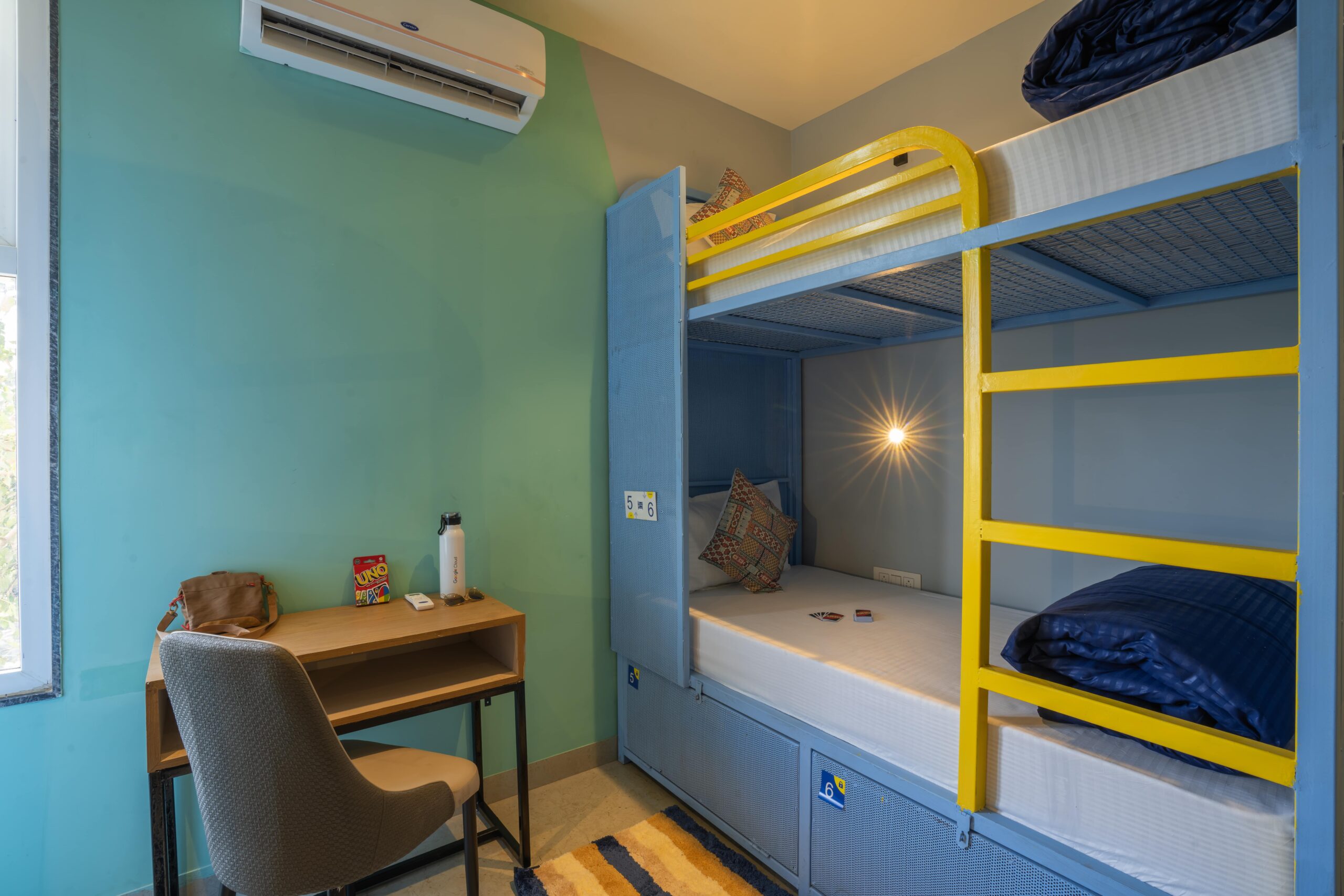 6-Bed-Mixed-Dormitory-Jaipur