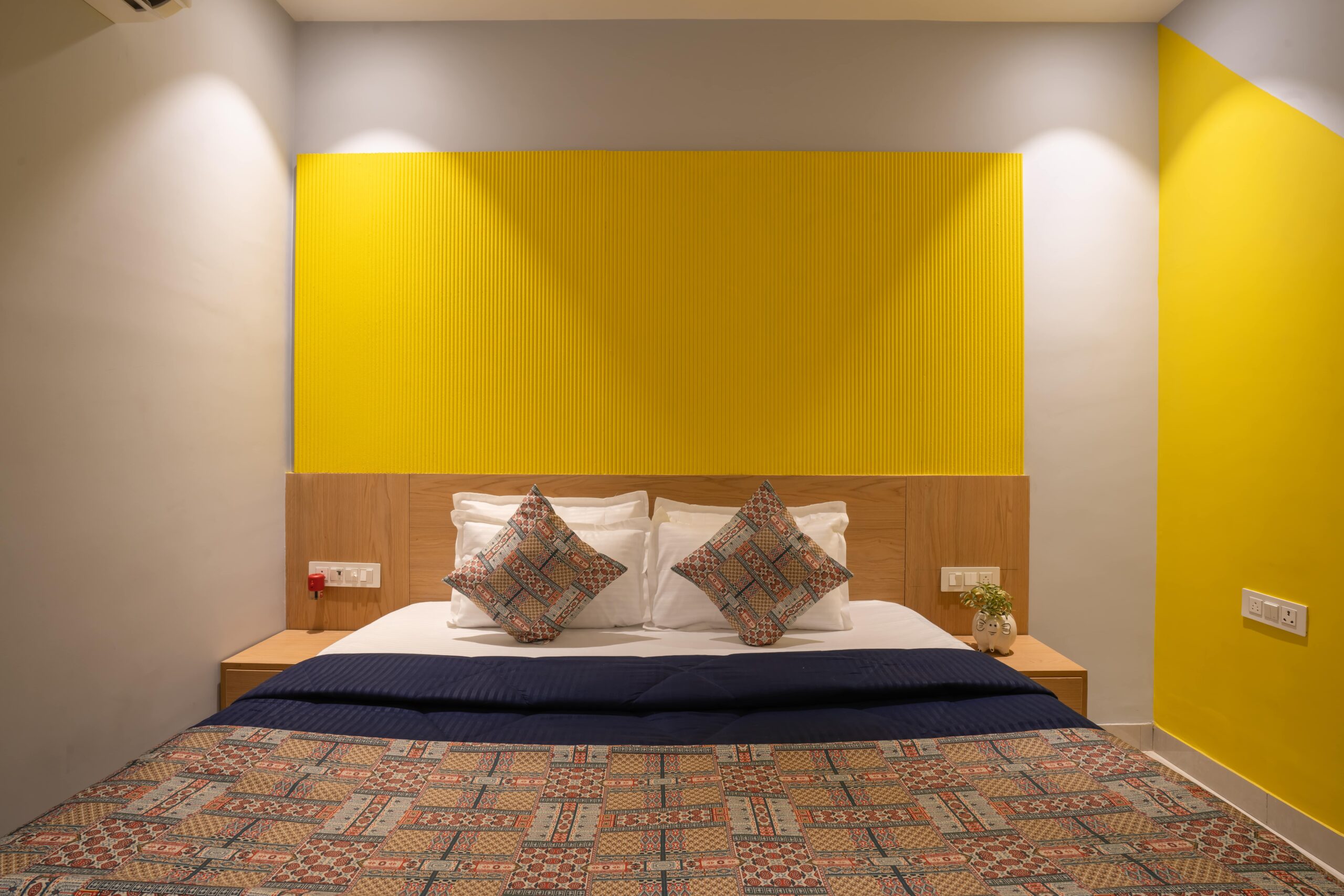 Deluxe-Double-Room-Jaipur