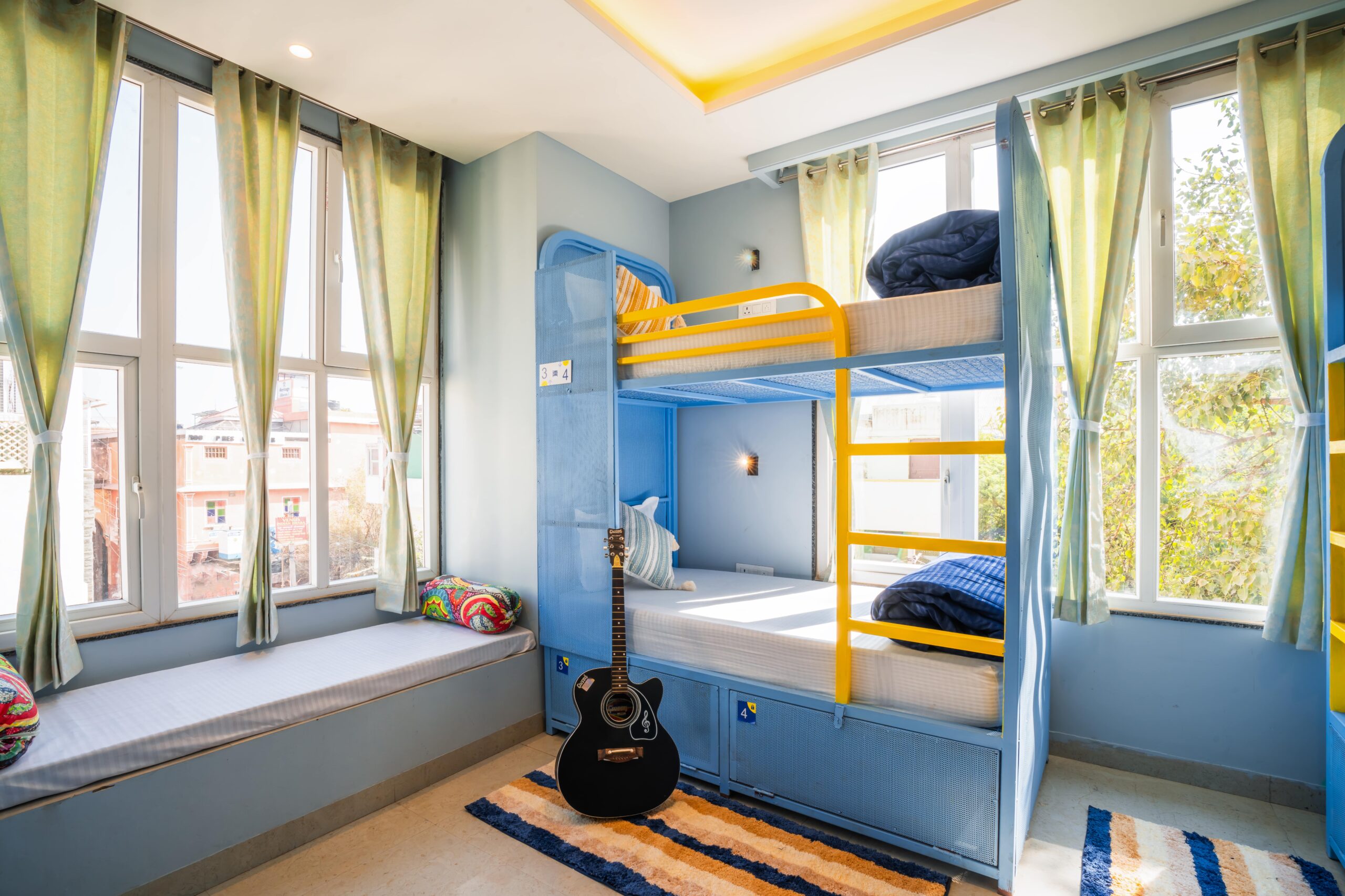 8-Bed-Mixed-Dormitory-Jaipur
