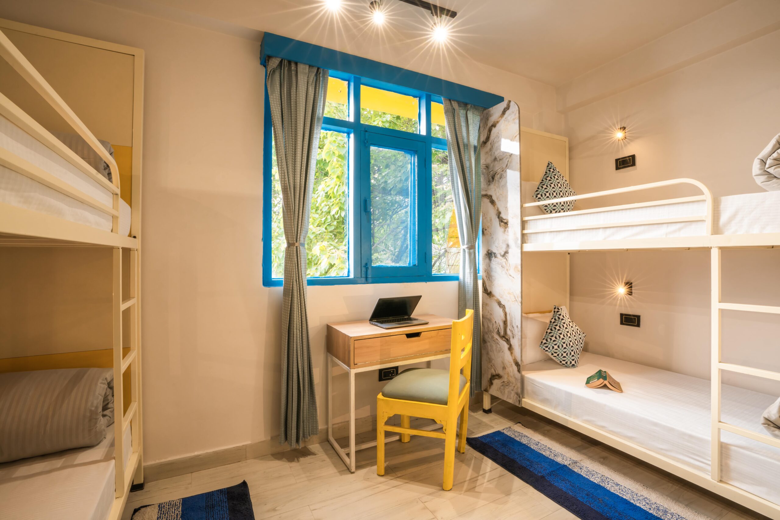 6-Bed-Mixed-Dormitory-Shimla