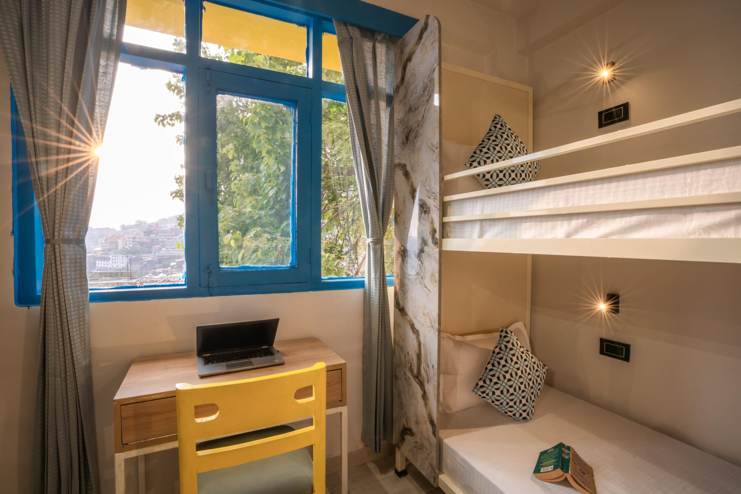 6-Bed-Mixed-Dormitory-Shimla