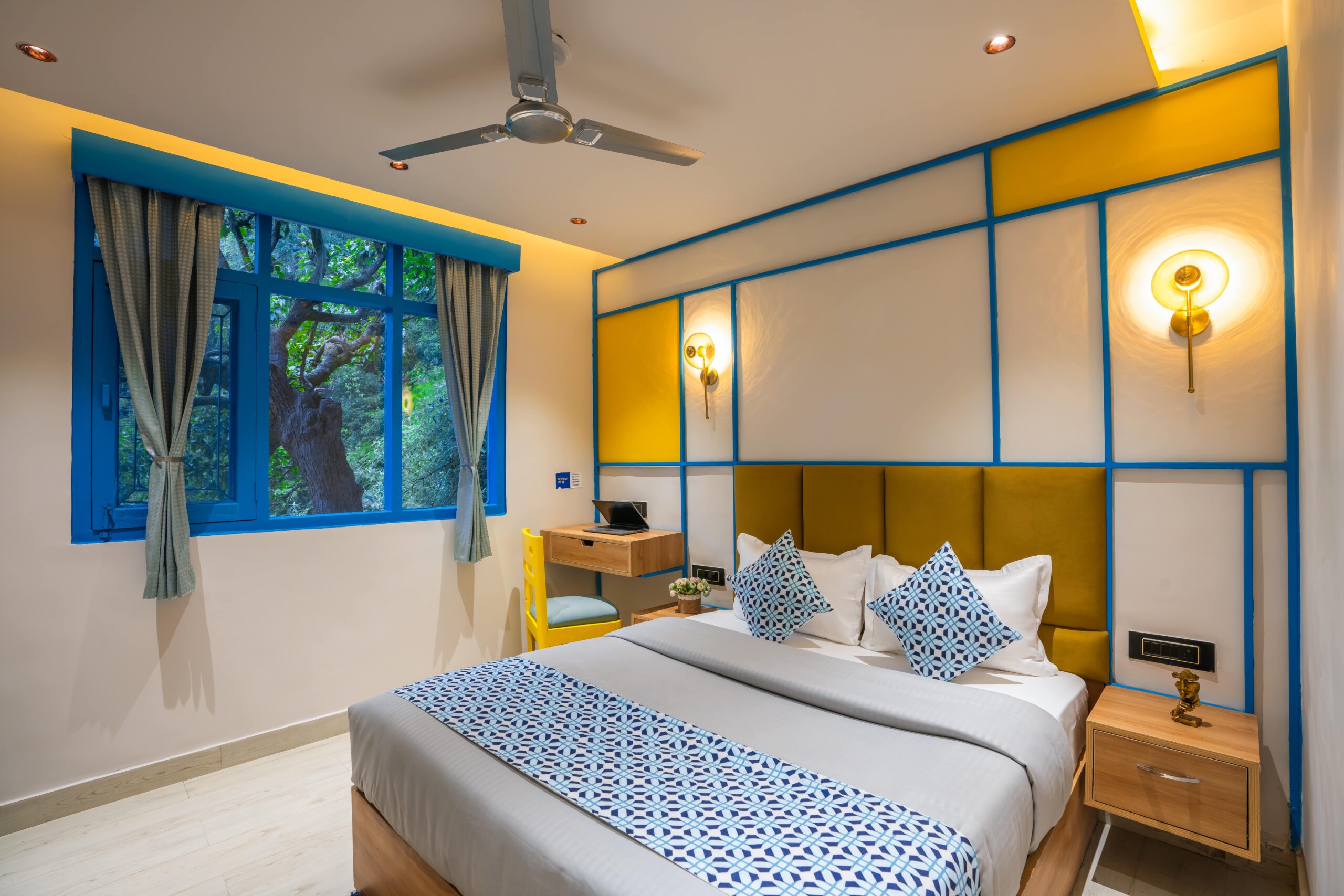 Deluxe-Double-Room-Shimla