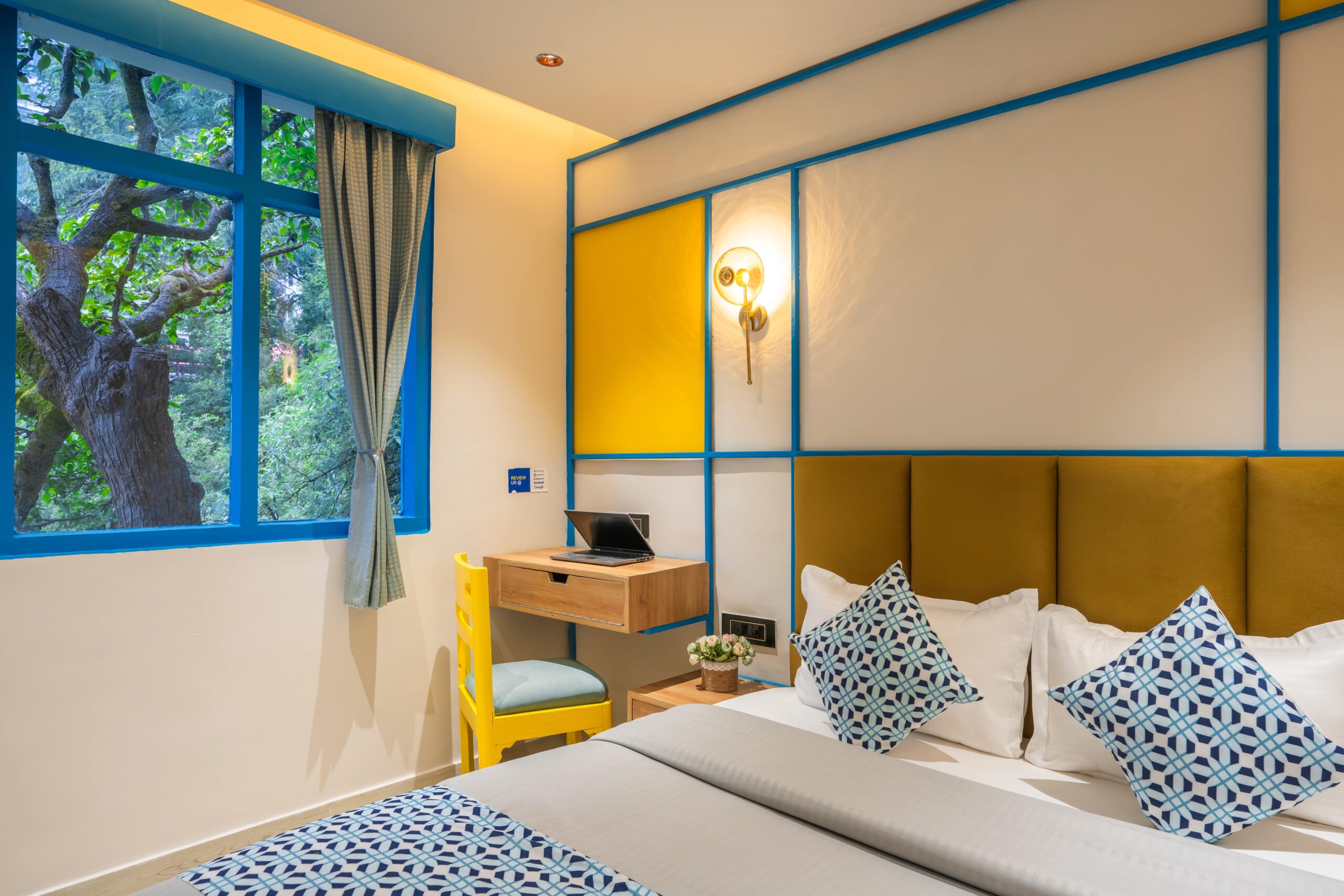 Deluxe-Double-Room-Shimla