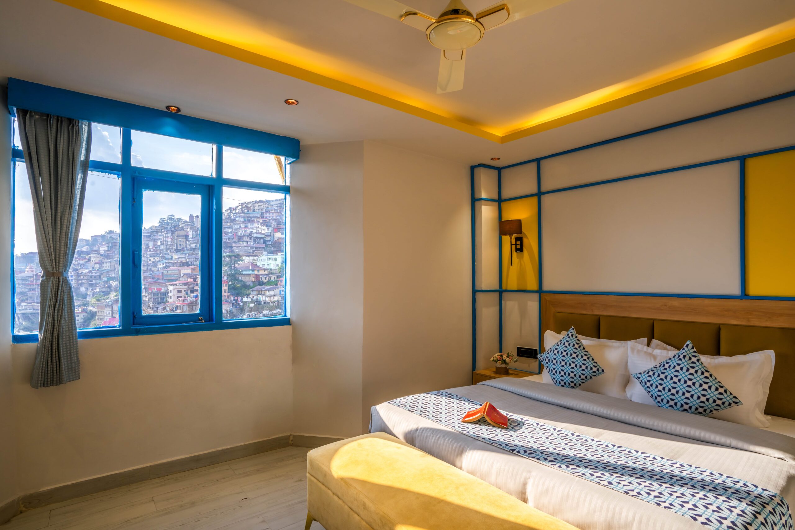 Deluxe-Executice-Room-Shimla