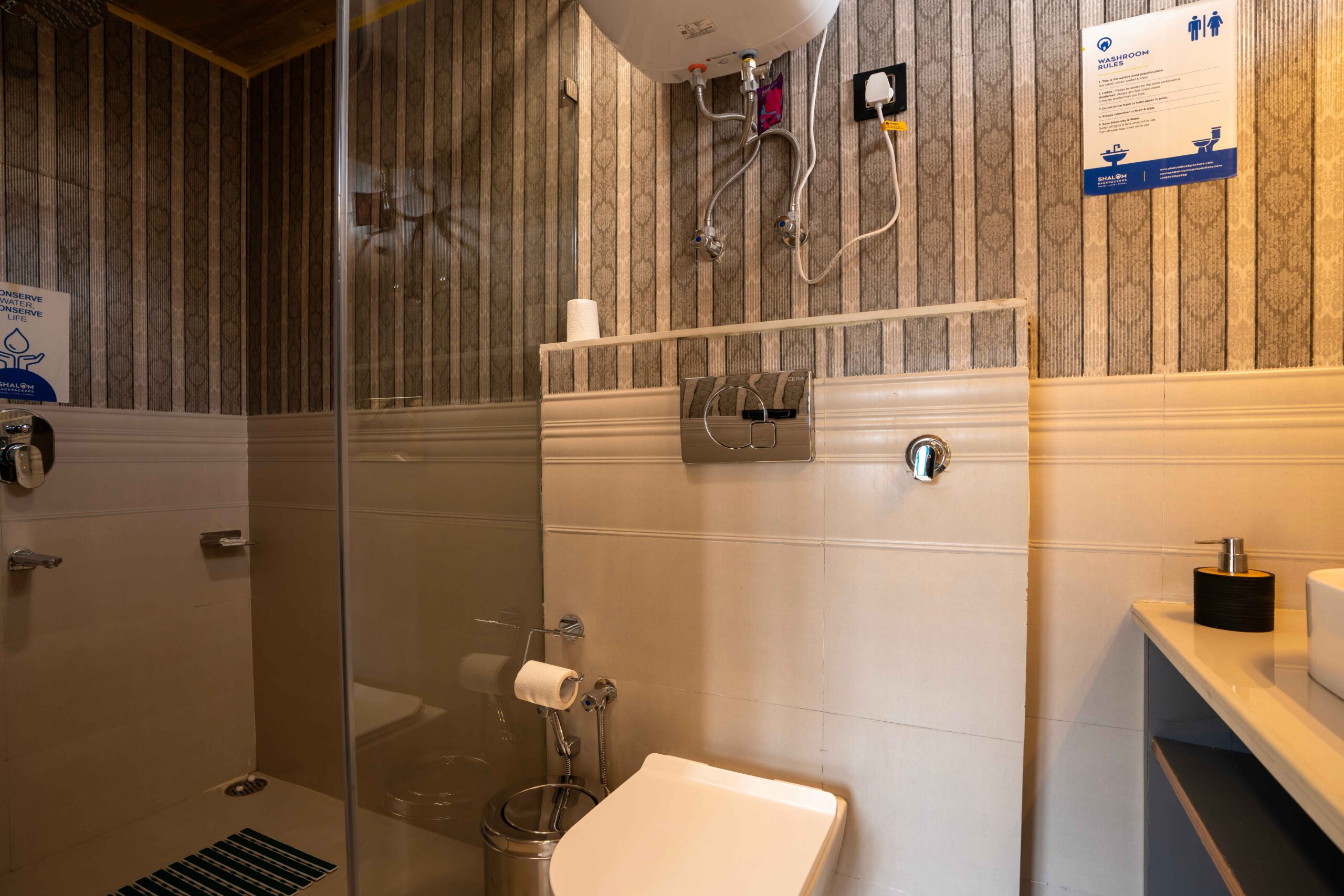 Deluxe-Executice-Room-Shimla