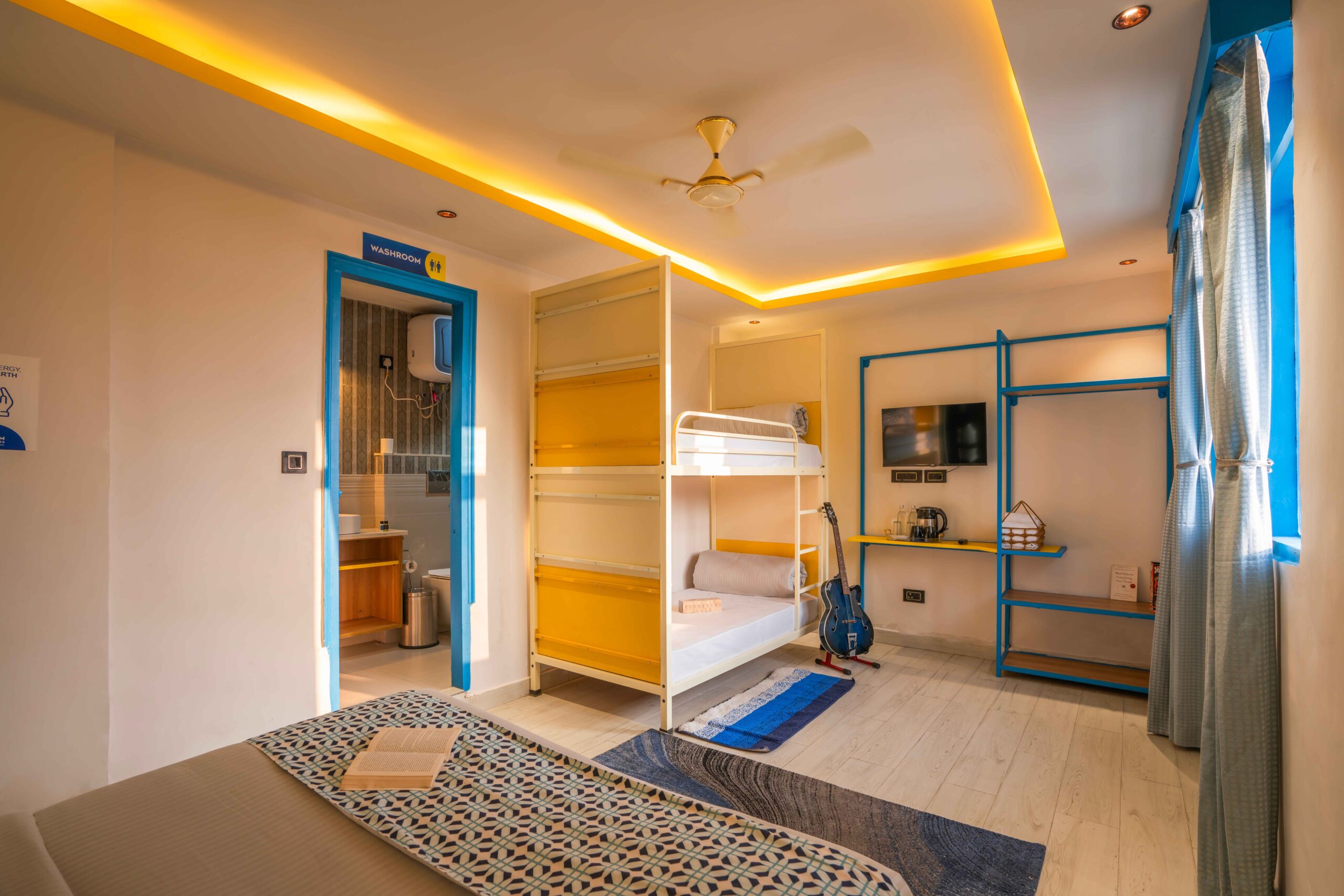 Deluxe-Quadruple-Room-Shimla