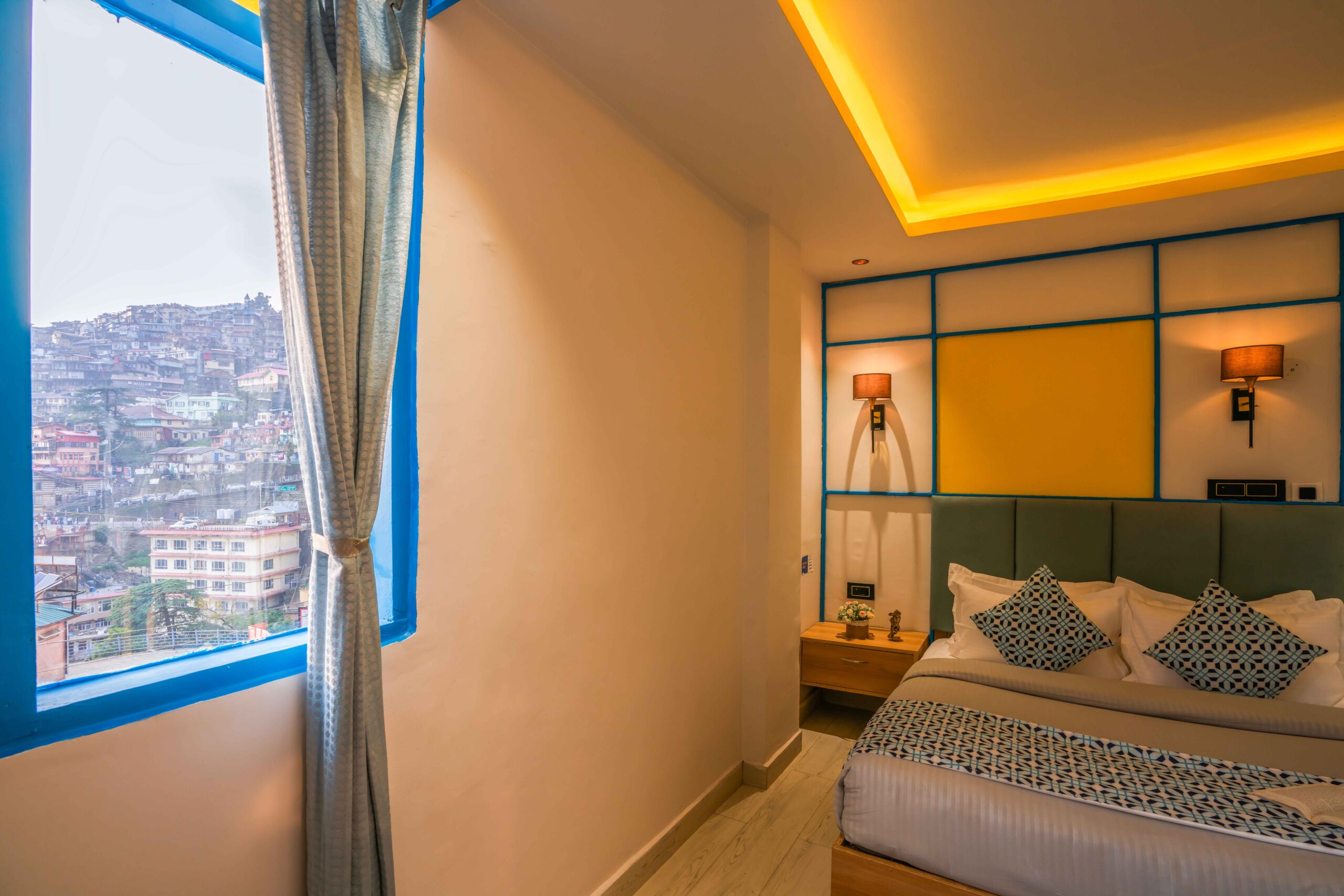Deluxe-Quadruple-Room-Shimla