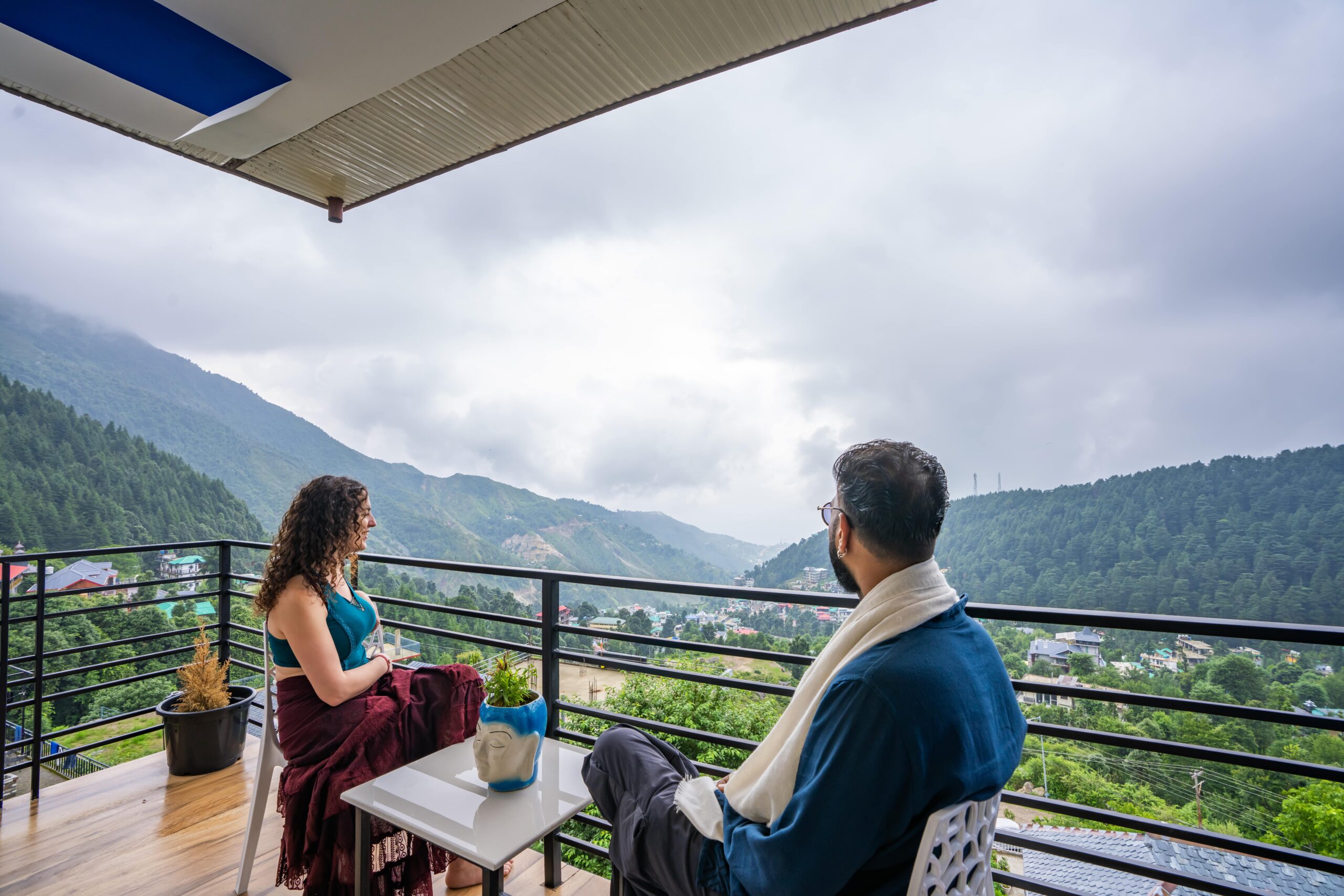 shalom-backpackers-udaipur-superior-double-room-with-balcony